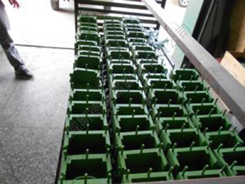 發(fā)泡模鐵氟龍噴涂